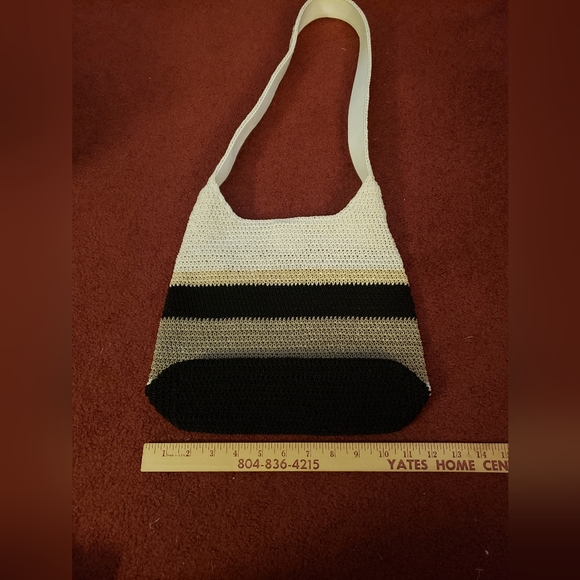 Liz Claiborne First Issue Crochet Purse - Picture 5 of 9